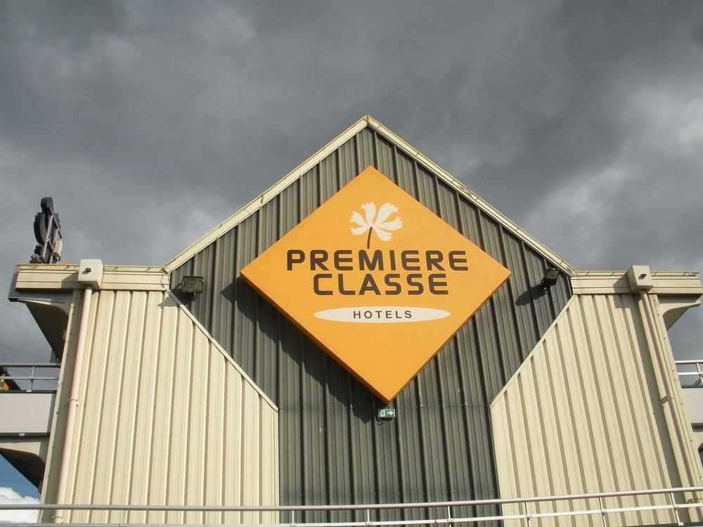 Premiere Classe Эврё Экстерьер фото Premier Inn, Manchester